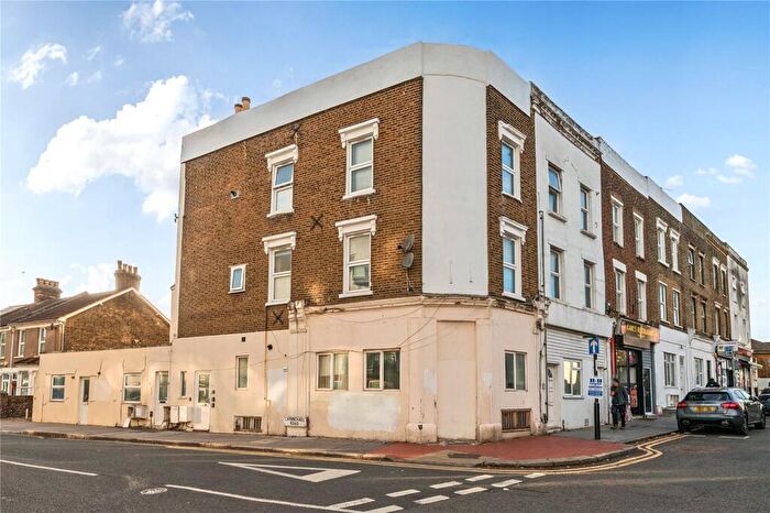 1 Bedroom Apartment For Sale In Clifford Road, London, SE25