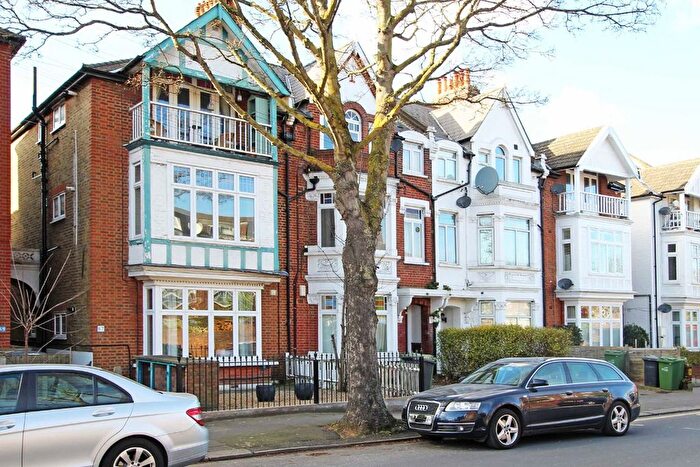 2 Bedroom Flat To Rent In Thornton Avenue, Streatham Hill, SW2