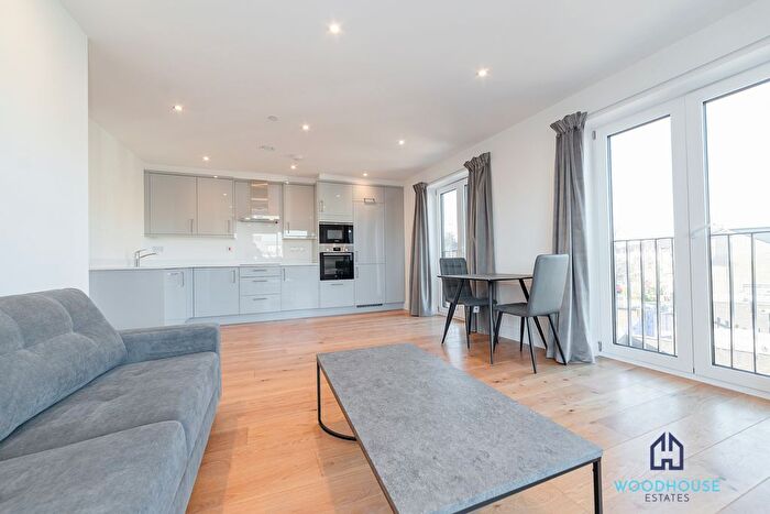1 Bedroom Flat To Rent In West Green Road, London, N15