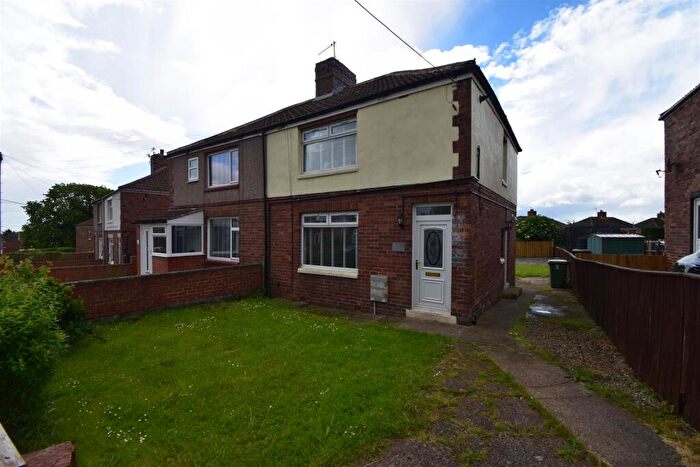 3 Bedroom Semi-Detached House For Sale In Hawthrone Road, Ferryhill, DL17