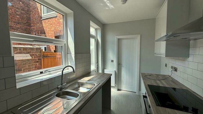 2 Bedroom Terraced House To Rent In Swadlincote Road, Swadlincote, Derbyshire, DE11