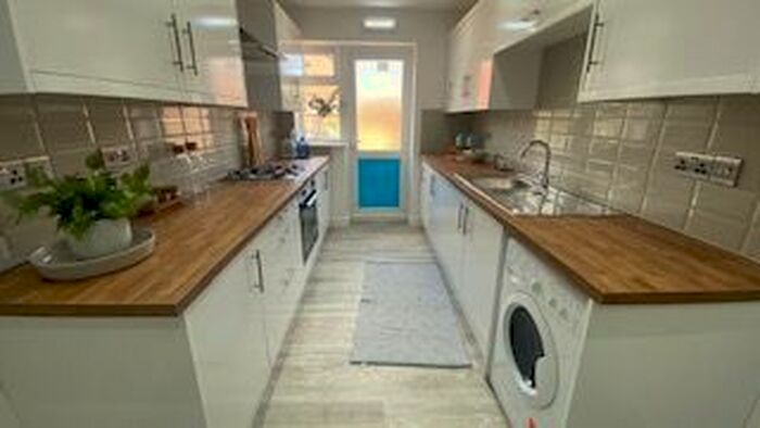 4 Bedroom Terraced House To Rent In Queen Margarets Road, Coventry, CV4