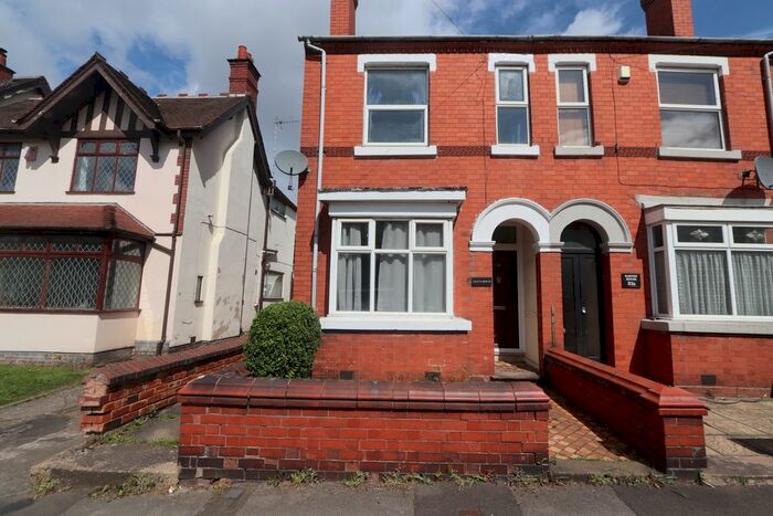 3 Bedroom Semi-Detached House To Rent In Wolverhampton Street, Willenhall, WV13