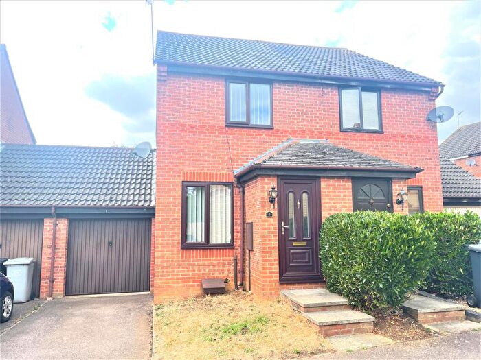 2 Bedroom Semi-Detached House To Rent In Sandringham Court, Kettering, NN15