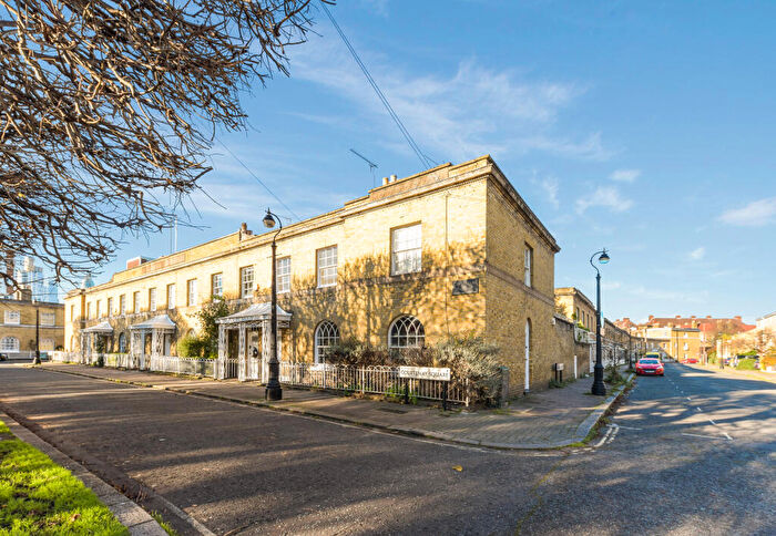 2 Bedroom House To Rent In Courtenay Square, Kennington, London, SE11