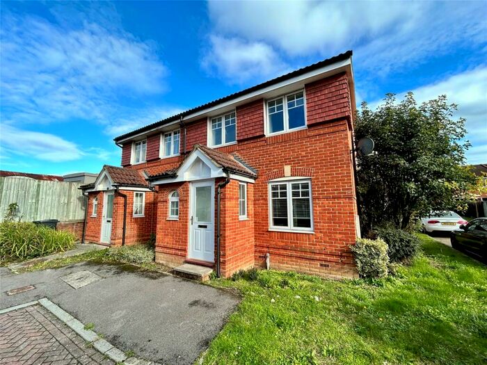3 Bedroom Semi-Detached House To Rent In Waters Reach, Blackamoor Lane, Maidenhead, Berkshire, SL6