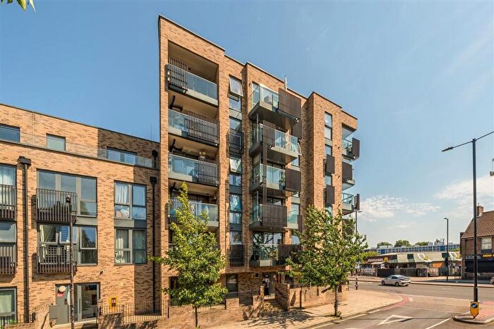 2 Bedroom Flat For Sale In Old Kent Road, London Bridge, SE1