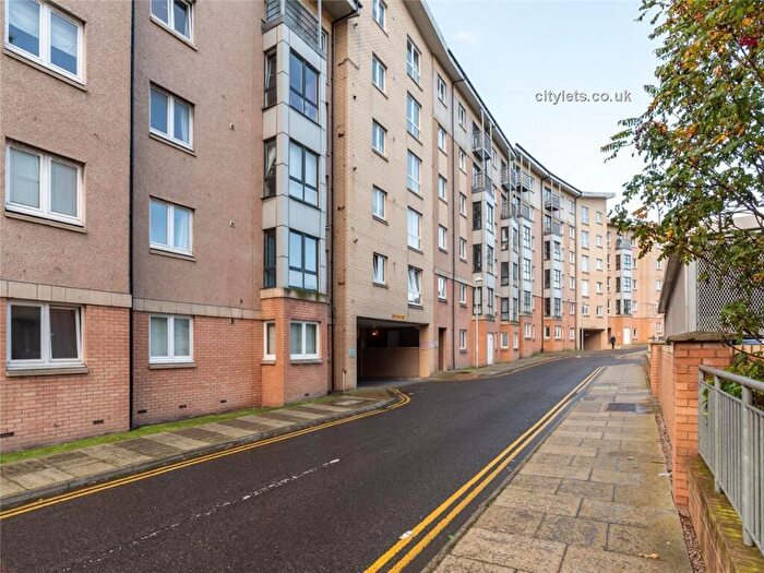 1 Bedroom Flat To Rent In Bothwell Road, Aberdeen, AB24