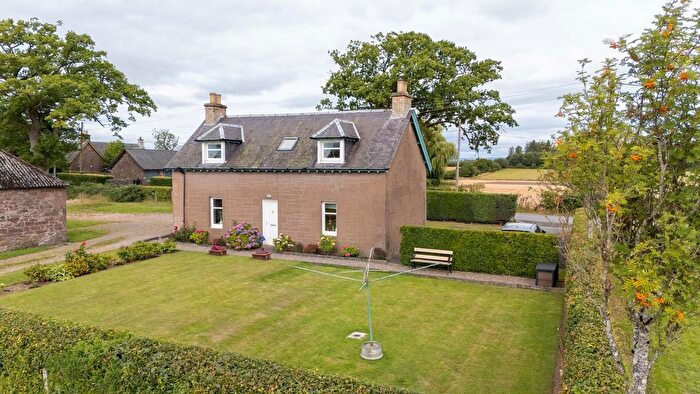 3 Bedroom Farmhouse For Sale In Burrelton, Blairgowrie, PH13