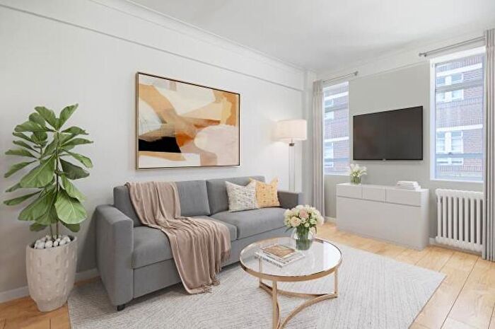 Studio To Rent In Great Portland Street, Fitzrovia, London, W1W