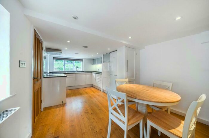 2 Bedroom End Of Terrace House For Sale In Castle Street, Castle Street, Guildford, Surrey, GU1