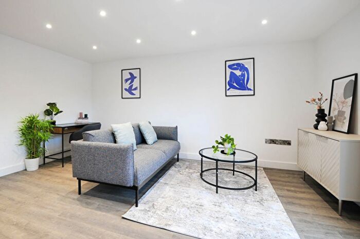 1 Bedroom Flat To Rent In Bed Apartment – Withington, Manchester, M14