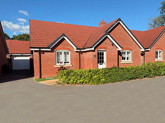 2 Bedroom Detached Bungalow For Sale In Farmers Lane, Tidbury Green, Solihull, B90