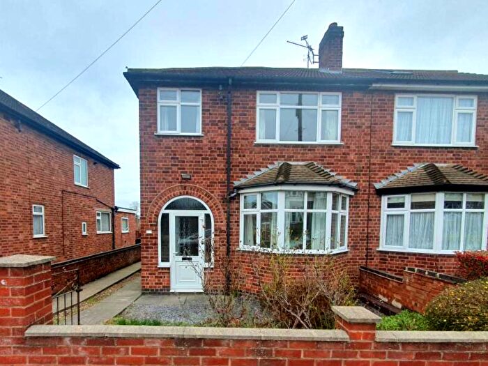 3 Bedroom Semi-Detached House To Rent In Fairholme Road, Leicester, LE2