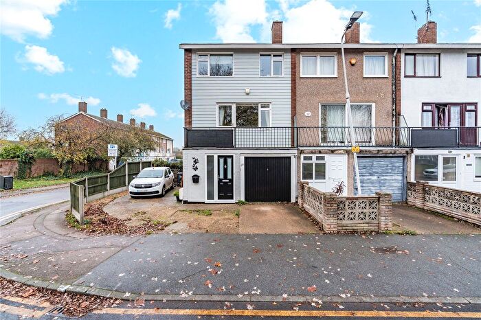 4 Bedroom End Terrace House For Sale In The Gore, Basildon, Essex, SS14