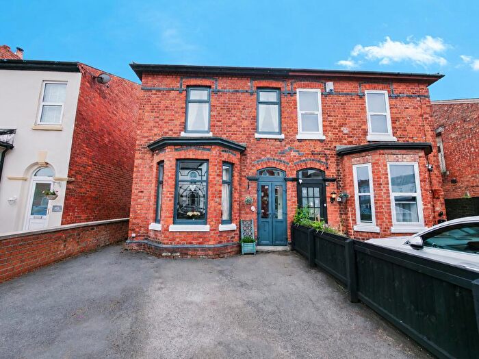 3 Bedroom Semi-Detached House For Sale In Linaker Street, Southport, Merseyside, PR8