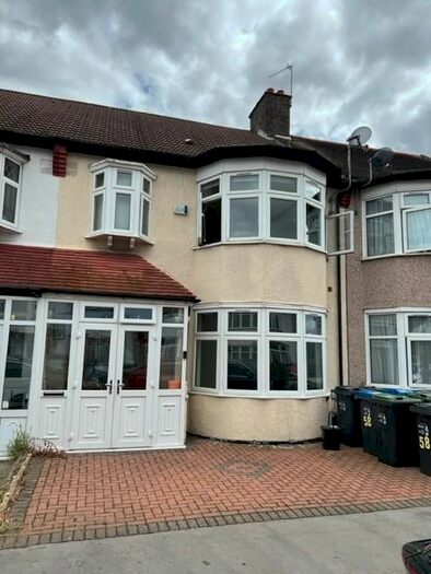 3 Bedroom Terraced House To Rent In Fairlands Avenue, Thornton Heath, CR7
