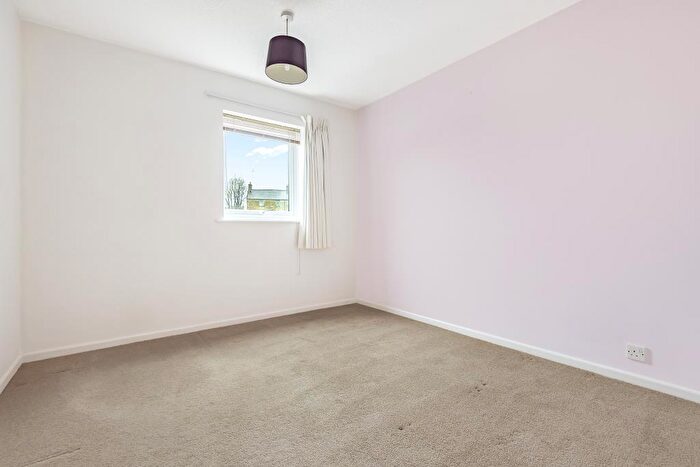 2 Bedroom Flat To Rent In Chipping Norton, Oxfordshire, OX7