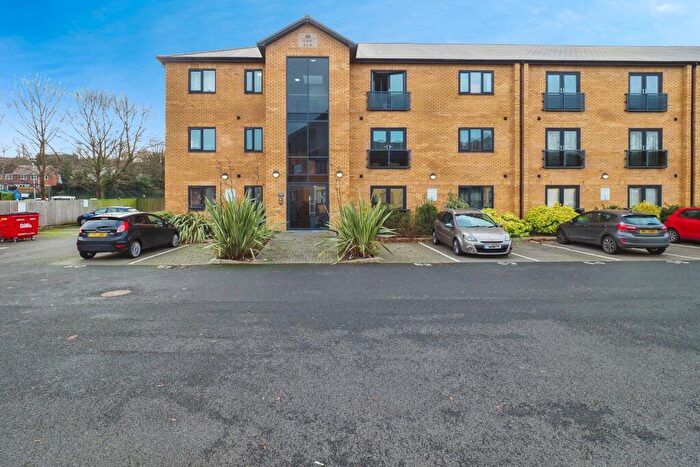 1 Bedroom Flat For Sale In Foxhill Road East, Nottingham, Nottinghamshire, NG4