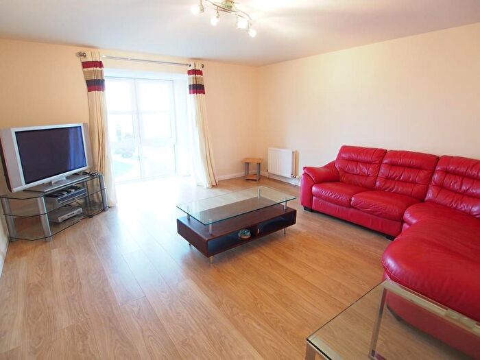 2 Bedroom Flat To Rent In Links Road, Second Left, AB24