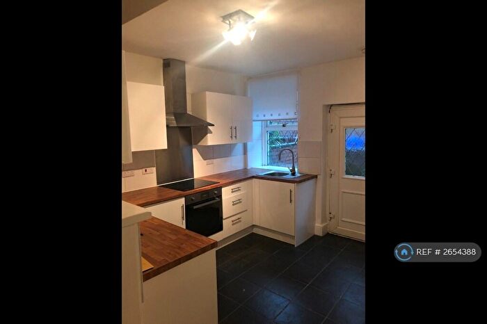 3 Bedroom Terraced House To Rent In Vernon Street, Ashton-Under-Lyne, OL5