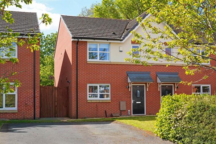 3 Bedroom Semi-Detached House For Sale In Redwing Avenue, Chorlton, M21