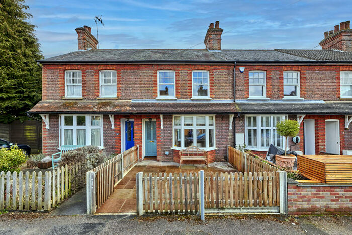 3 Bedroom House To Rent In Cornwall Road, Harpenden, Hertfordshire, AL5