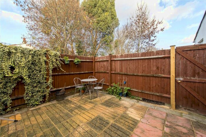 1 Bedroom Studio To Rent In Pathfield Road, London, SW16