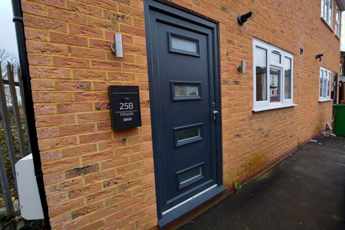 2 Bedroom Terraced House To Rent In Hillside, Slough, SL1