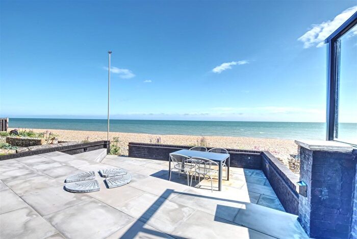 4 Bedroom Detached House For Sale In Coast Road, Pevensey Bay, Pevensey, BN24