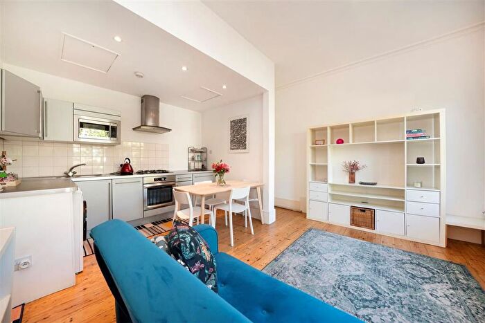 1 Bedroom Flat For Sale In Cromwell Road, South Kensington, SW5