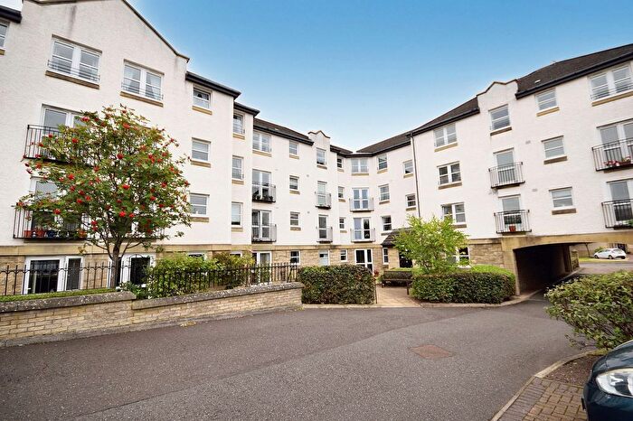 1 Bedroom Flat For Sale In Halley's Court, Sandford Gate, KY1