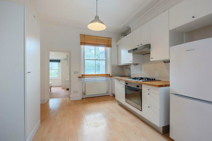 1 Bedroom Apartment To Rent In Methley Street, SE11