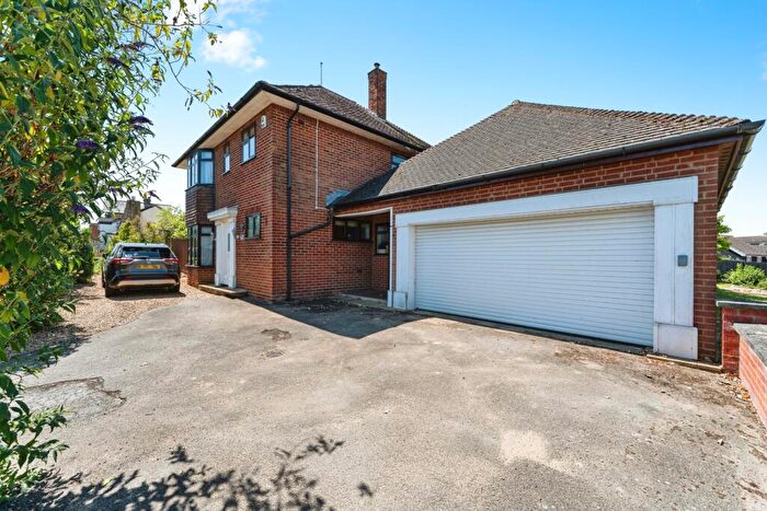 6 Bedroom Detached House For Sale In Pound Lane, Sutton, Ely, Cambridgeshire, CB6