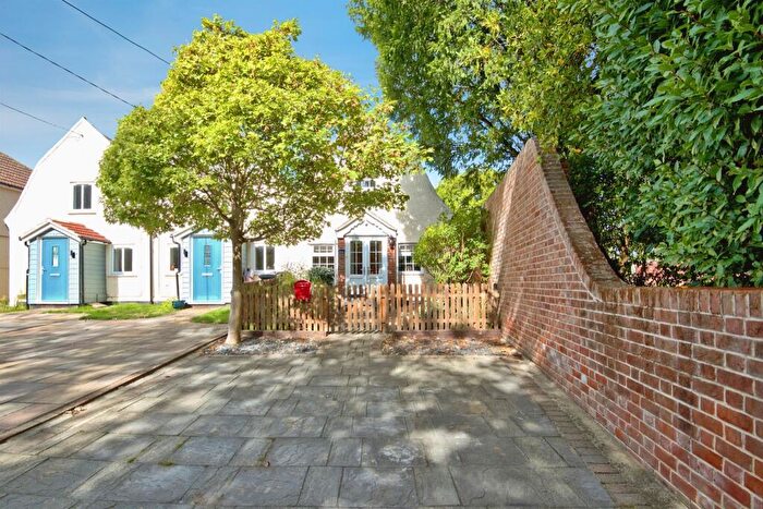 2 Bedroom Cottage For Sale In Rectory Road, Little Oakley, Harwich, CO12