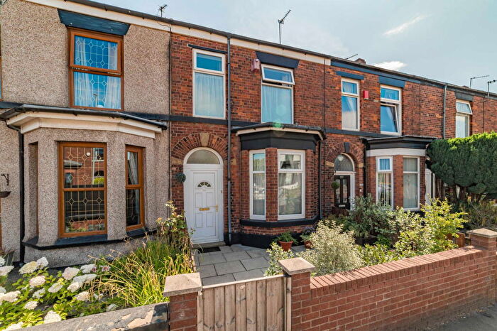 2 Bedroom Terraced House For Sale In Manchester Road, Heywood, OL10