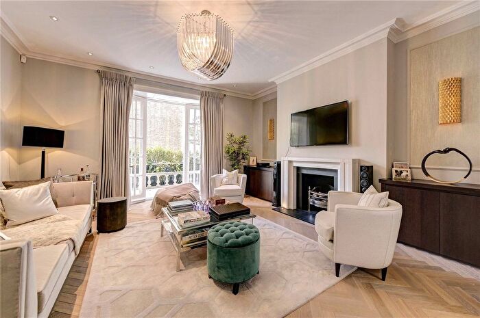 6 Bedroom Terraced House To Rent In Chesterfield Hill, Mayfair, London, W1J