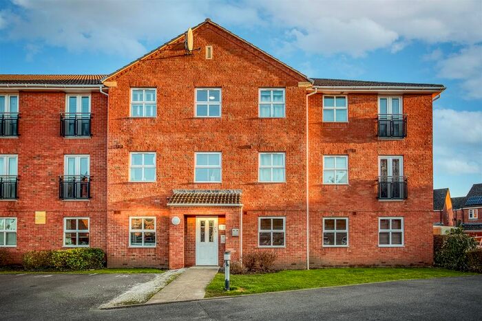2 Bedroom Flat For Sale In Welland Road, Hilton, Derby, DE65