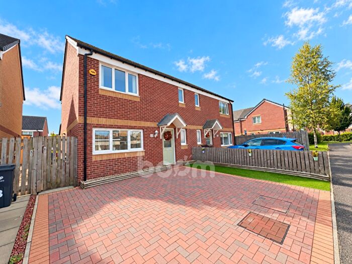 3 Bedroom Semi Detached House For Sale In Barmore Crescent, Bishopton, PA7