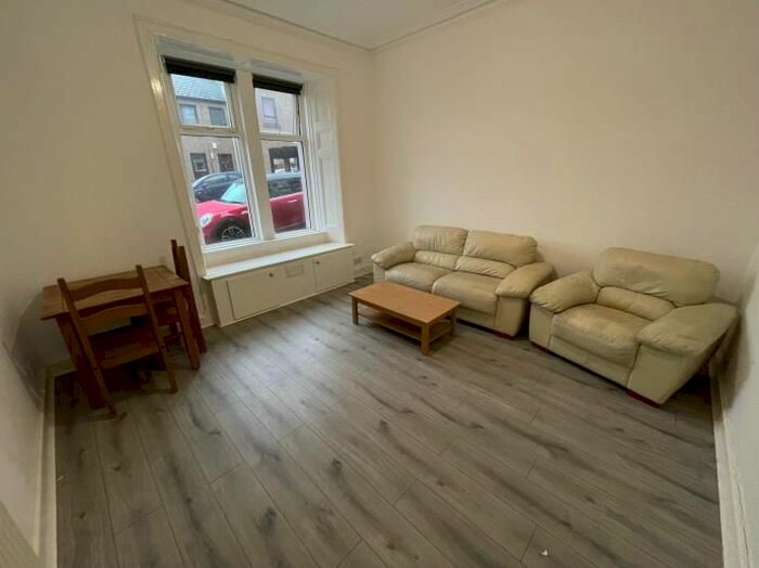 2 Bedroom Flat To Rent In Black Street, Dundee, DD2