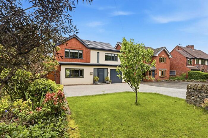 5 Bedroom House For Sale In Walker Lane, Sutton, Macclesfield, SK11
