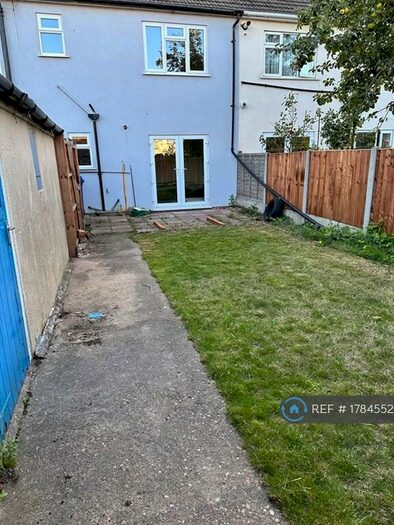 3 Bedroom Semi-Detached House To Rent In Romsey Close, Stanford-Le-Hope, SS17