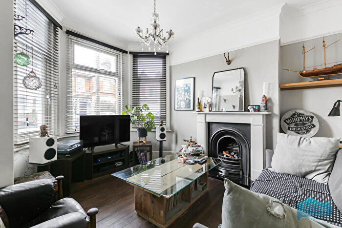 2 Bedroom Apartment To Rent In North View Road, Crouch End, London, N8