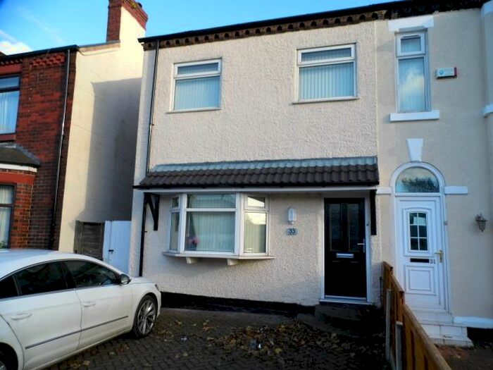 5 Bedroom Semi-Detached House To Rent In Bolton Road, Swinton, Manchester, M27