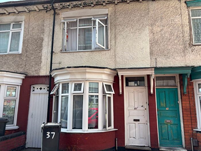 3 Bedroom Terraced House For Sale In Nottingham Road, Leicester, LE5