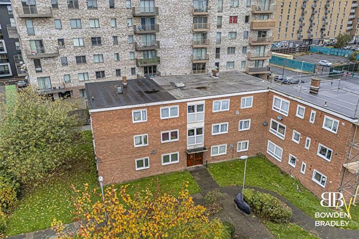 2 Bedroom Flat For Sale In The Shaftesburys, Barking, IG11