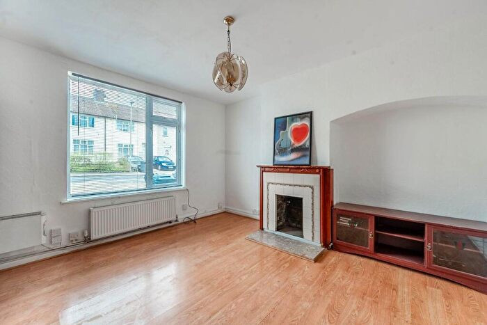 2 Bedroom Semi Detached House To Rent In Littlefield Road, Edgware, HA8