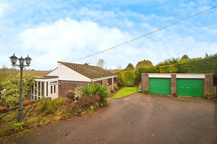3 Bedroom Bungalow For Sale In Pottery Hill, Wattisfield, Diss, Suffolk, IP22