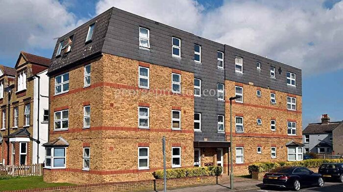 1 Bedroom Apartment For Sale In Bromley Common, Bromley, BR2