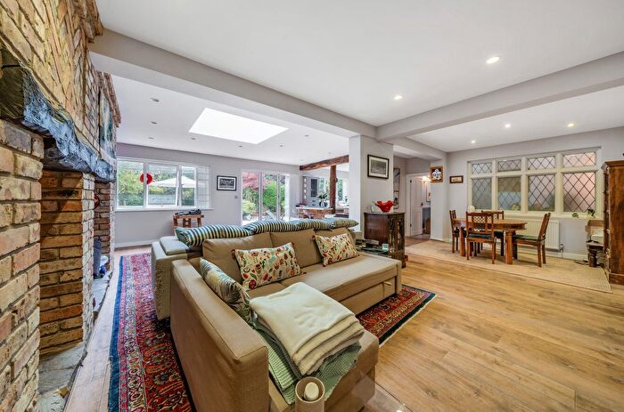 4 Bedroom Detached House To Rent In Riefield Road, Eltham Heights, Eltham, London, SE9